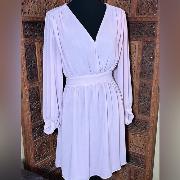 H&M Dresses & Skirts - H&M Soft Lilac Long-Sleeve Dress